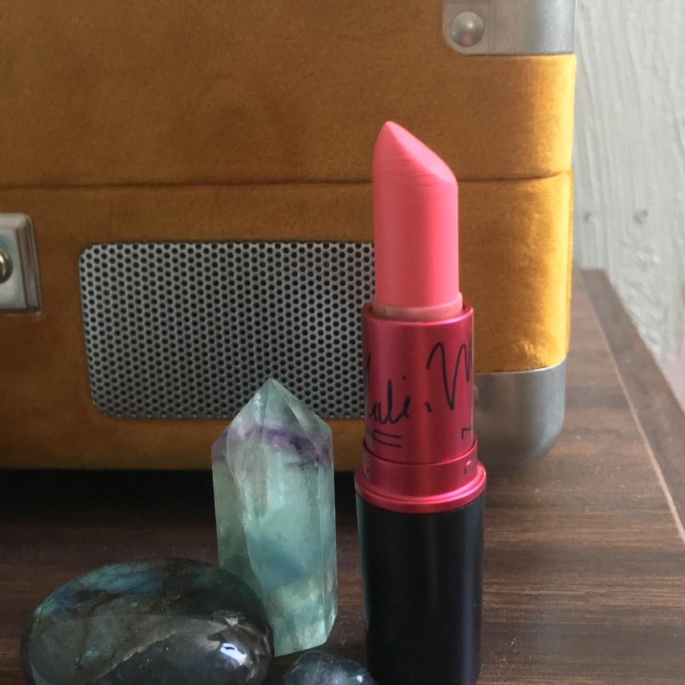 MAC Viva Glam Nicki